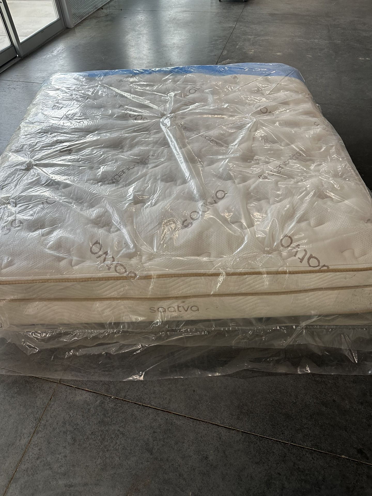 Saatva Classic King Size Mattress