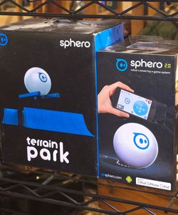 Sphero 2.0 with Terrain Bundle