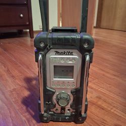 Makita Portable Jobsite Box