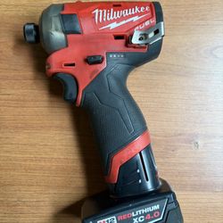M12 Impact Drill