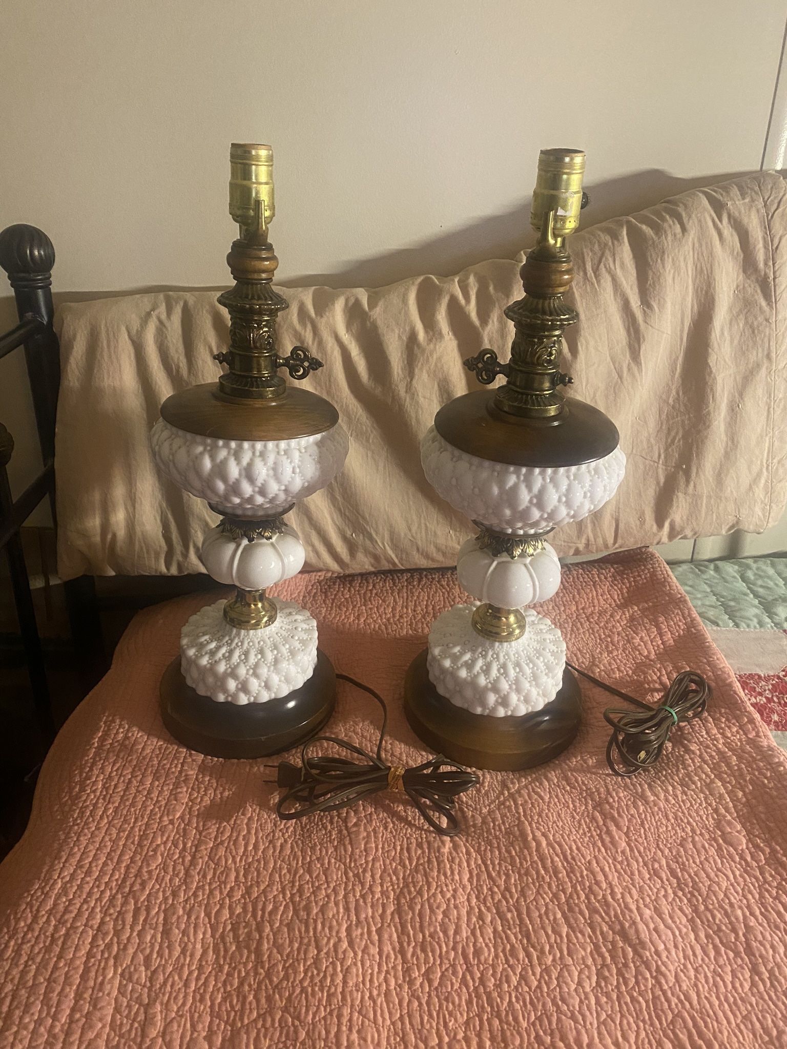 Vintage Pair Of Walnut And Milk Glass Lamps. Takes can use a 3 Way Lightbulb. I Great Condition .