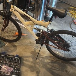 Brand New 26 Inch Mtn Bike 