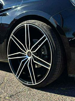 22x8.5 Rims and Tires 235/30/22