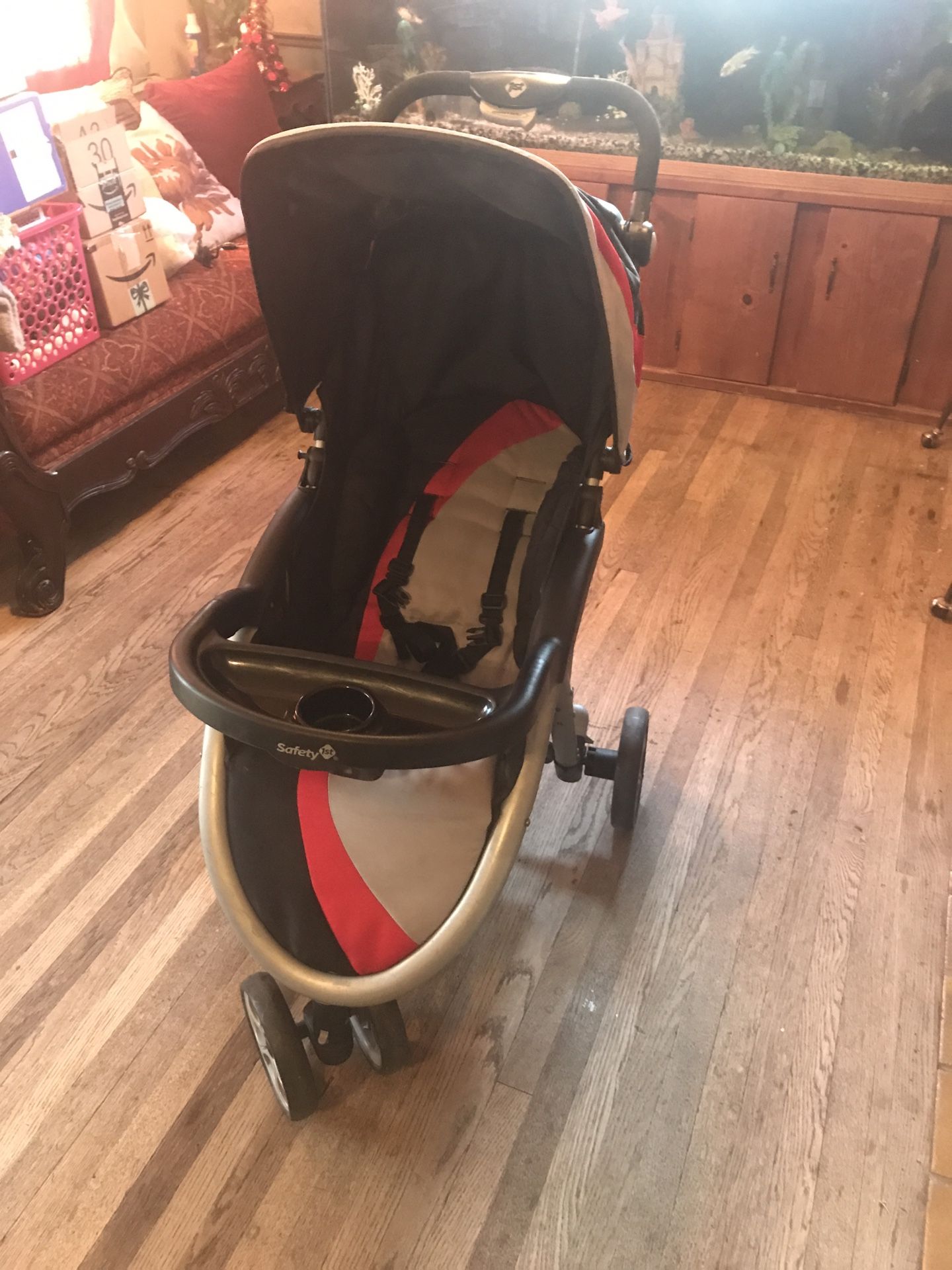 Baby stroller and car seat/carrier by Safety 1st
