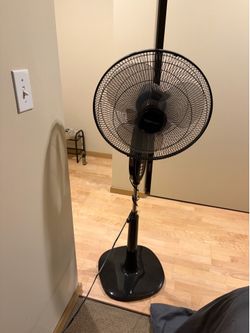 Fan with remote