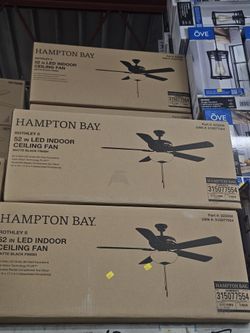 Hampton Bay rothley !11 52 in LED INDOOR CEILING FAN