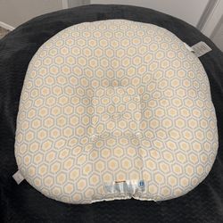 Boppy Pillow - 22in x 22in