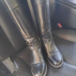 Black women boot size 9