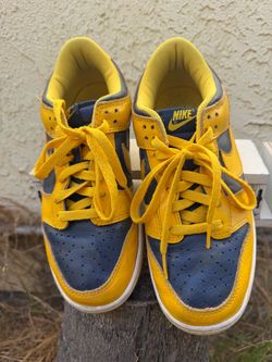 Used Men’s size 7.5 Nike Dunk Low Varsity Maize / Midnight Navy sneakers