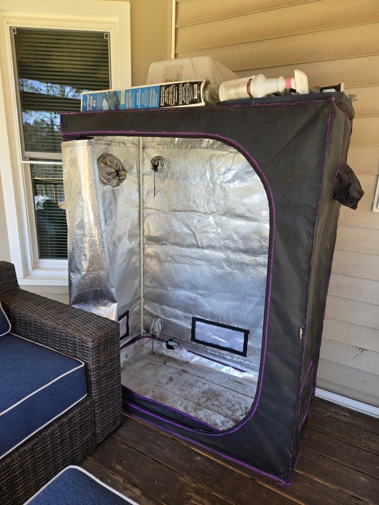 Grow Tent And Artificial Sun With Generator