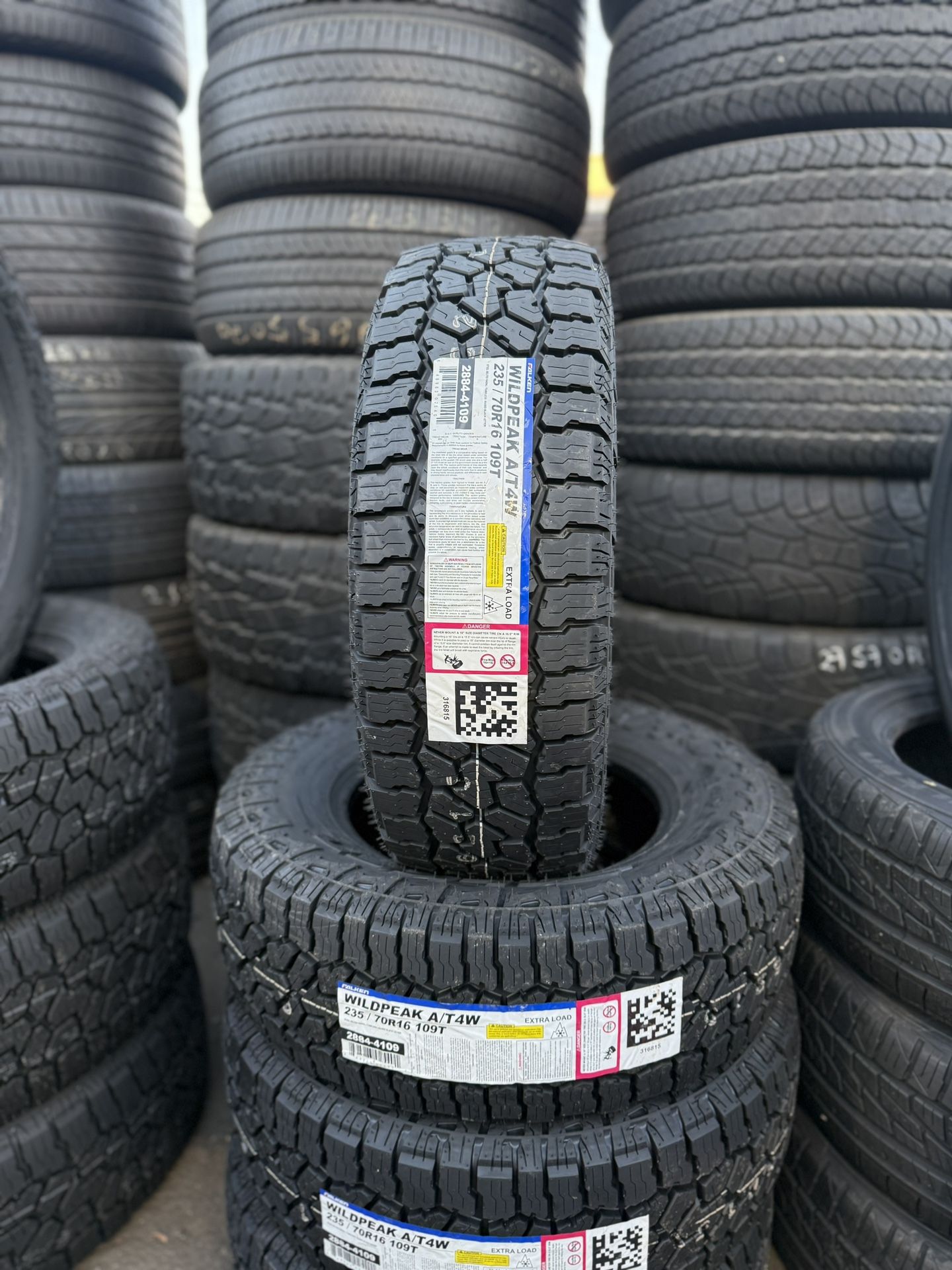 235/70/16 Falken Wildpeak All Terrain‼️ EACH TIRE $195/ CADA LLANTA- INSTALLATION AND BALANCE 