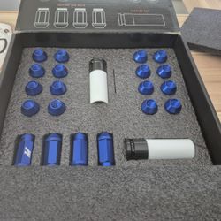 Lug Nuts