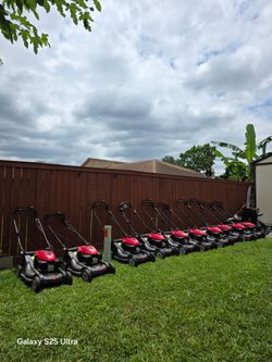 Honda hrx217hya mower Like New come with bag $700 Each One Price FIRM/ SEMINUEVA  traen bolsa precio FIRME Cada Una $700