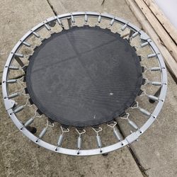 Trampoline 