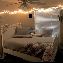 Bed frame and Desk for sale