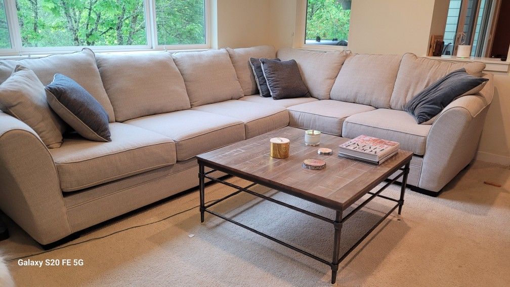 Linen Sofa. Left Sectional. 11×8ft