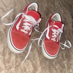 Red Vans size 6 men / 7.5 women