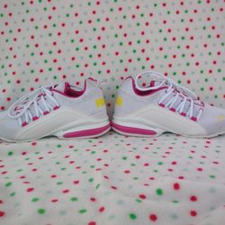 Puma Axelion Mesh Girls Sneakers Pink Yellow & White Size 7C