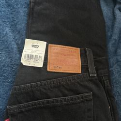 Levi’s  501 Women (High Rise)