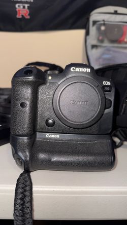 Canon EOS R6 Mirrorless Camera Body with Battery Grip