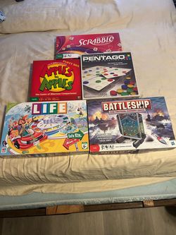 Lot of 5 Board Games