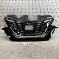 2017 2019 NISSAN ROGUE FRONT GRILLE OEM 