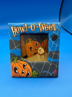 Pet Smart Howl-O-Ween Halloween frame