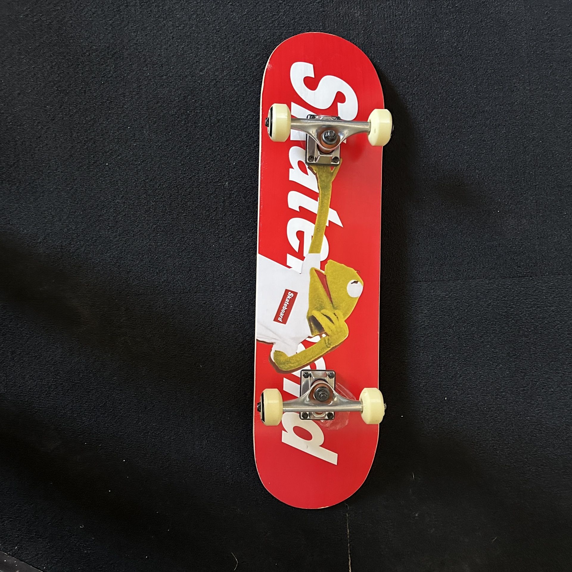 スケートボード Supreme - supreme  Kermit skate board deck KUBRICK Supreme Kermit Skate Deck (Red & Yellow) | eBay