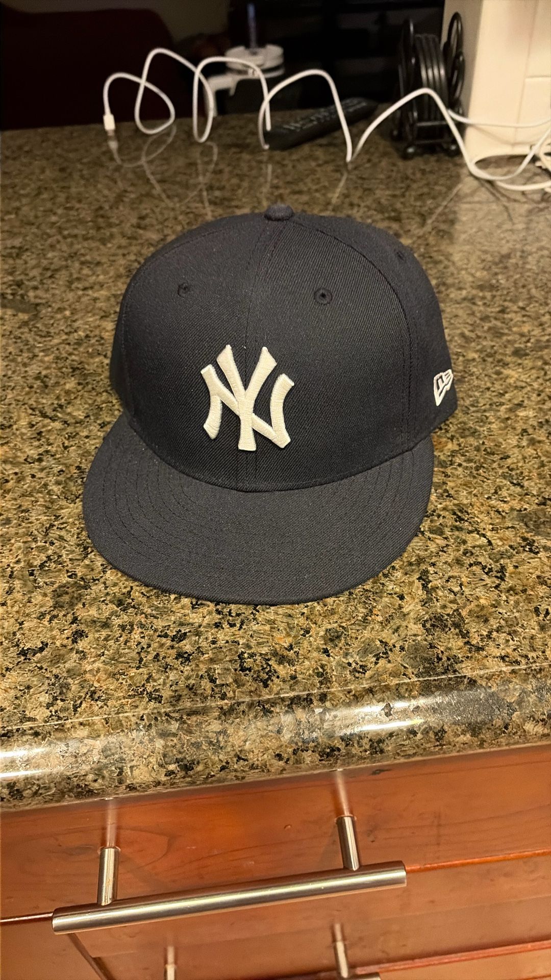 NEW ERA Authentic 59 Fifty On Field Yankees Hat Size 7 3/4