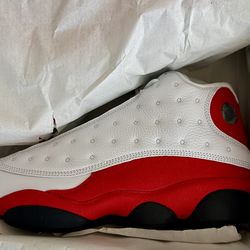 Jordan 13 Chicagos