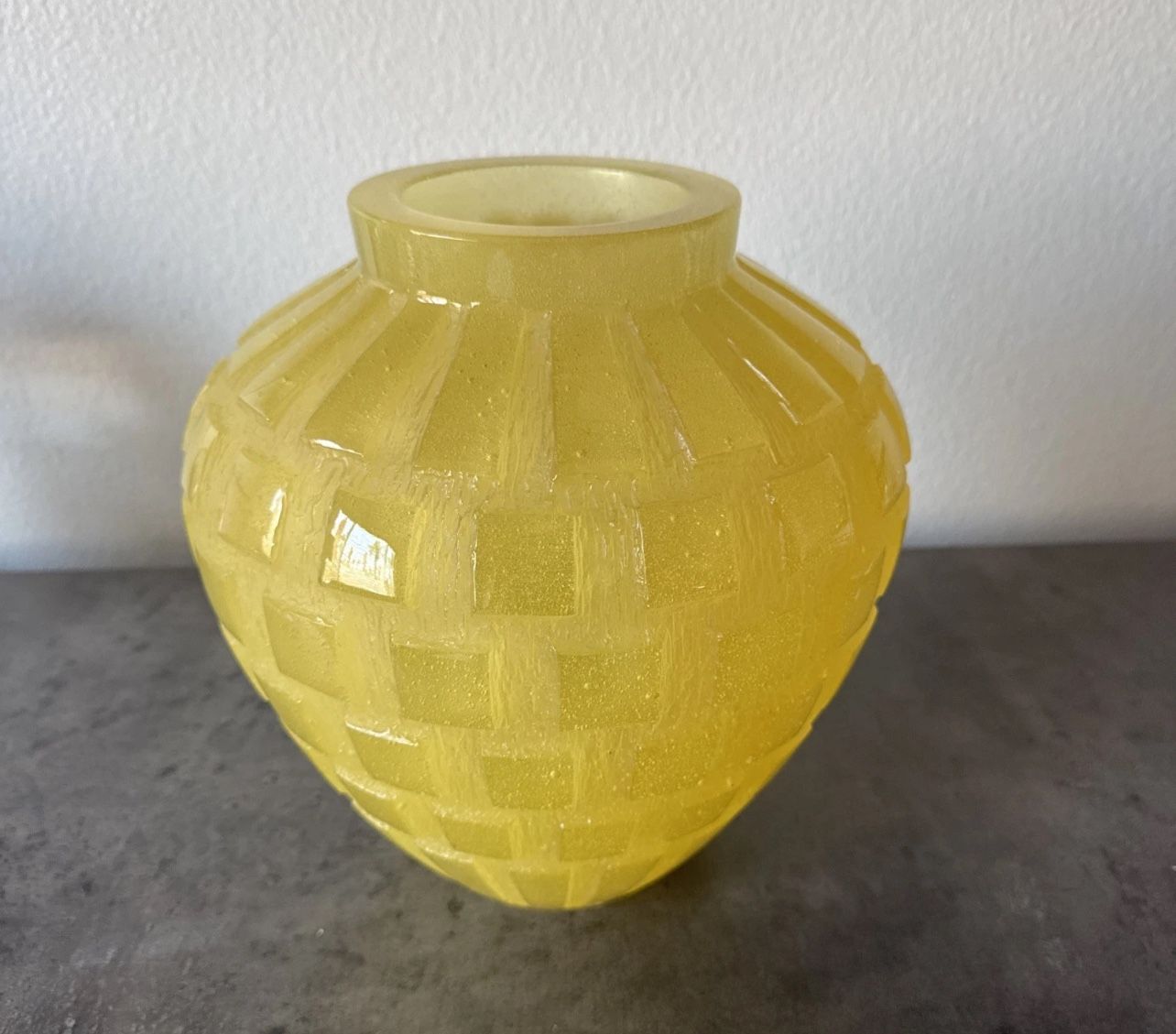 Vase PM Round Yellow Rhythms Crystal - Daum France