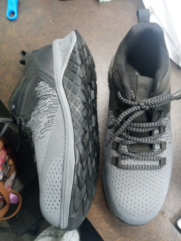 Men's Safety Steel-Toe Shoe!!