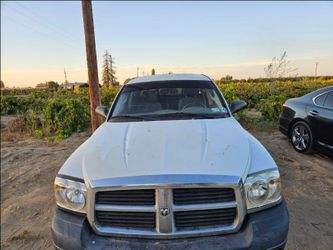 2007 dodge dakota v6 automatic Runs good
