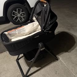 Nuna Bassinet 
