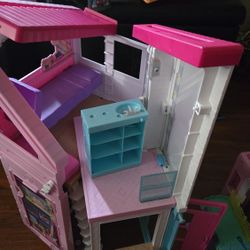 Barbie Doll House 