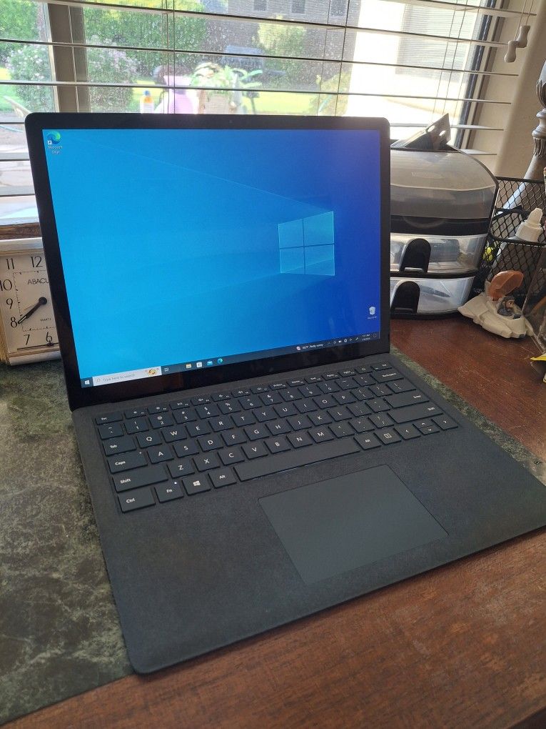 Microsoft Laptop Touch Screen $100