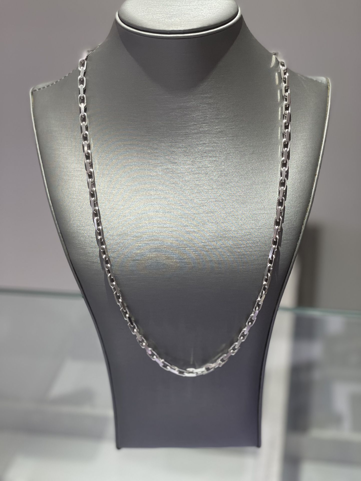 26in 14k White Gold Fancy Link/Hermes Chain