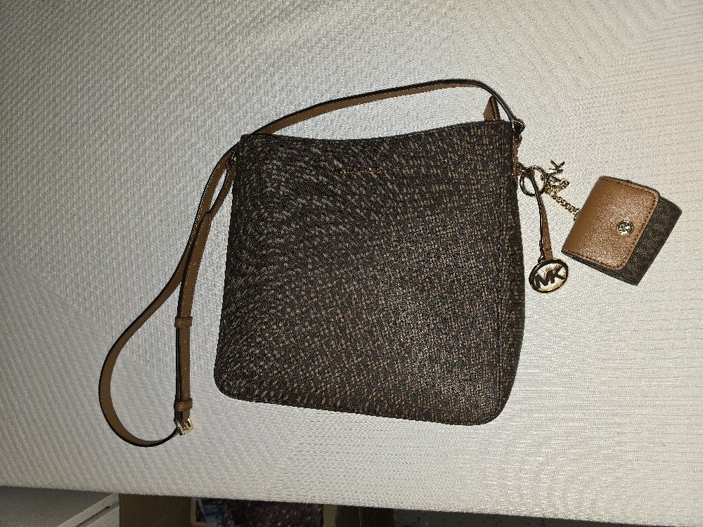 MICHAEL KORS (real & unused)