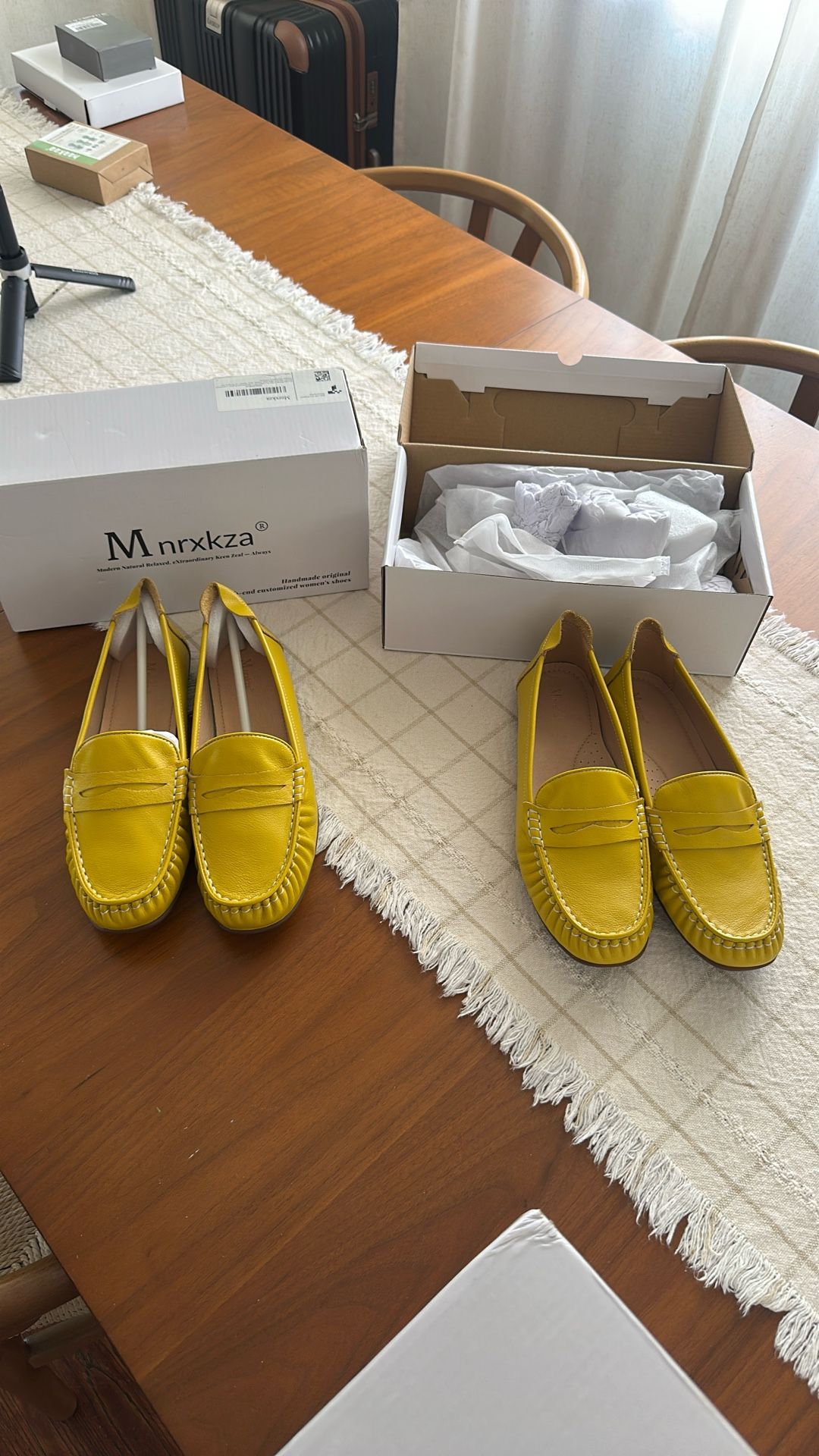 Women's Slip-On Loafers with Cushioned Arch Support - Lightweight Flats for Casual & Office Wear