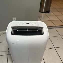 Toshiba portable Air Conditioner 