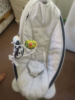 4moms MamaRoo Multi-Motion Baby Swing,  5 Unique Motions, Grey
