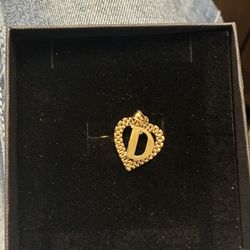 10k Gold D Pendent