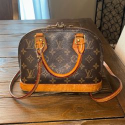 Alma BB Louis Vuitton 