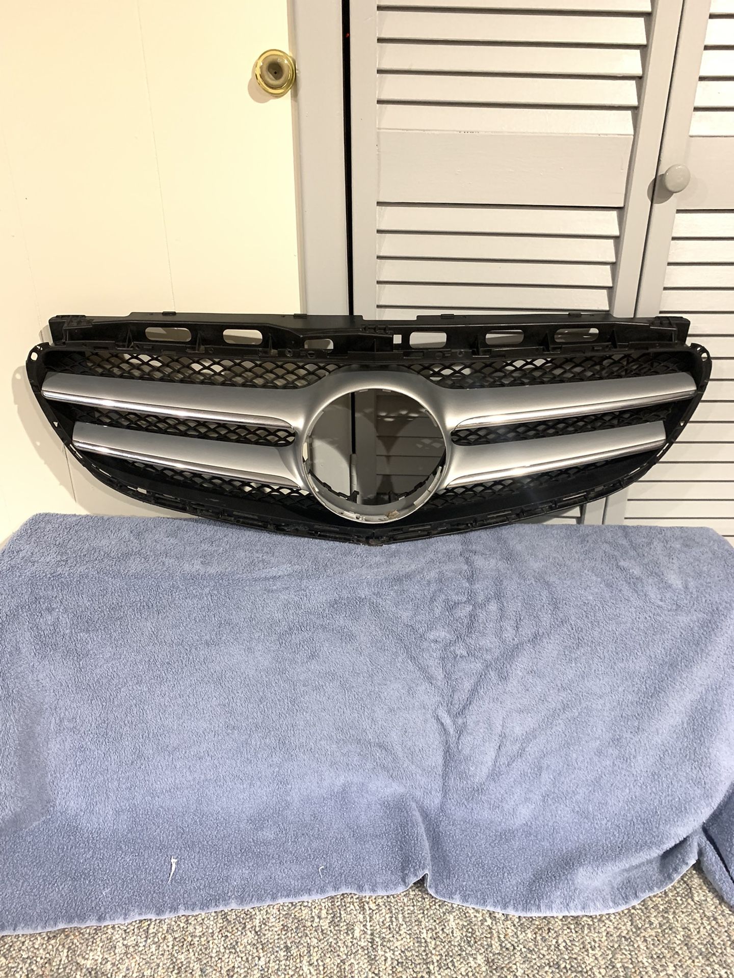 2016 Mercedes Benz W212 E Class Front Bumper Grill