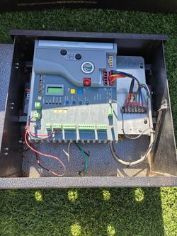 Electric gate opener