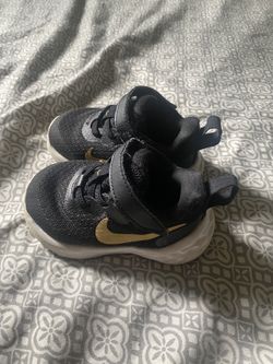 Boys Nike Shoe
