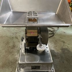 Hamburger maker