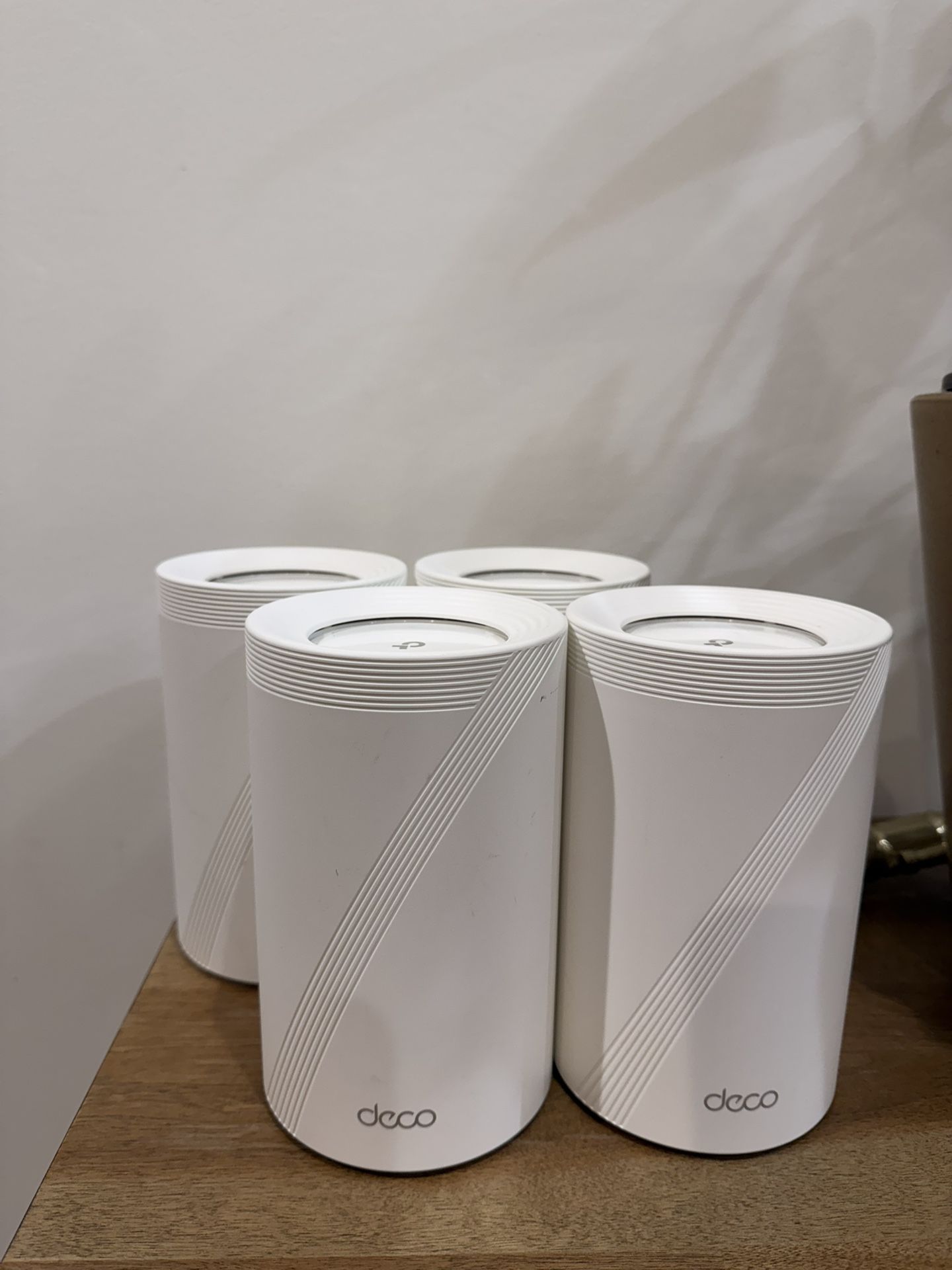 TP Link Deco Mesh Wi-Fi Routers BE-10000 Set Of 4 for Sale in Los ...