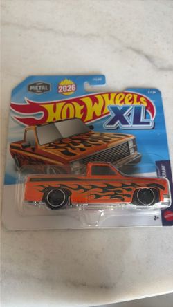 Hot wheels 83 Chevy Silverado XL
