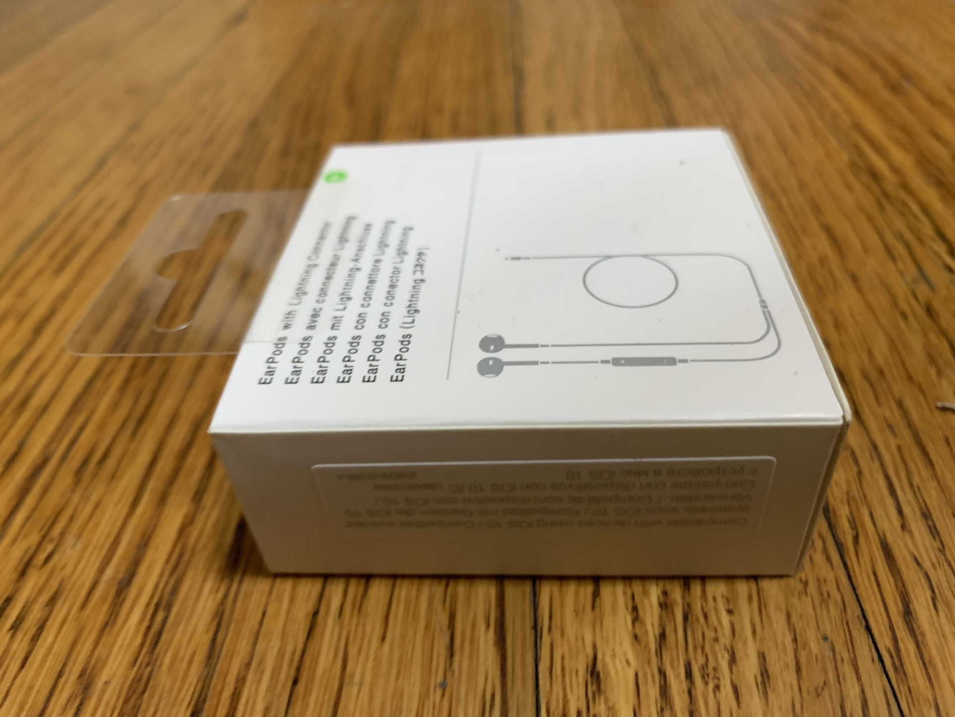 iPhone EarPods to Lightning Wired for iPhone 7/8/X/11/12 Series Bluetooth